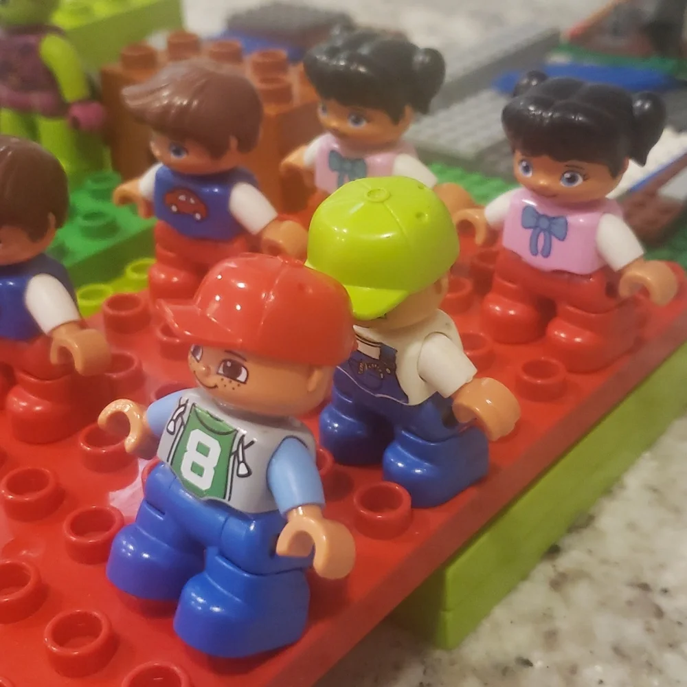Legos - Picture 4 of 10